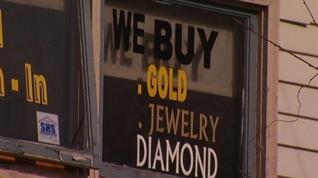 If you're looking to trade in your unwanted gold for cash in Connecticut, think again -- it's actually illegal. But an I-Team investigation revealed that some shop owners were still willing to pay cash for gold. Chris Glorioso reports.