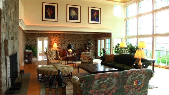 http://media.nbcbayarea.com/images/HAWKHAVEN_722x406_2047631276.jpg