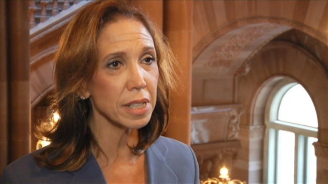 The New York State Assembly has passed a bill that would require state officials to notify law enforcement of certain sexual misconduct allegations against therapists and mental health counselors. Chris Glorioso reports.