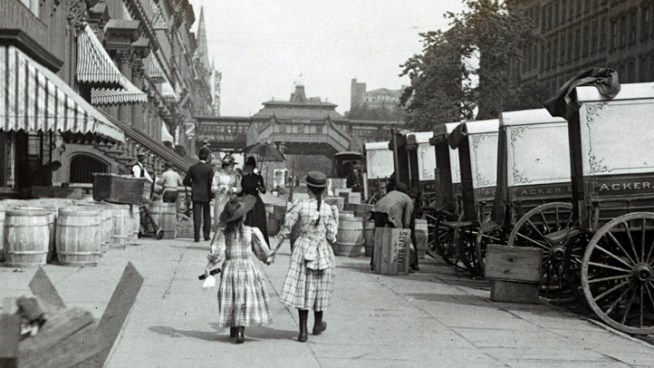 Hundreds of thousands of images are now public for the first time after the city's Department of Records opened up its archives. Pei-Sze Cheng reports.