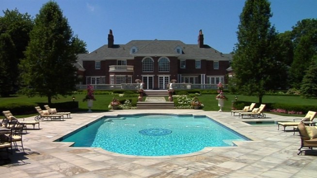 http://media.nbcbayarea.com/images/OHNY1170DBestofBurbs1BelAirCourt_722x406_2214454714.jpg