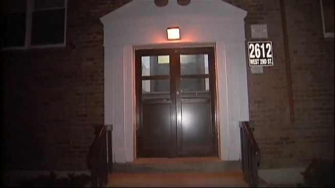 Police and residents are warning each other about a smooth-talking scam artist who cons his way into apartments and then steals valuables.