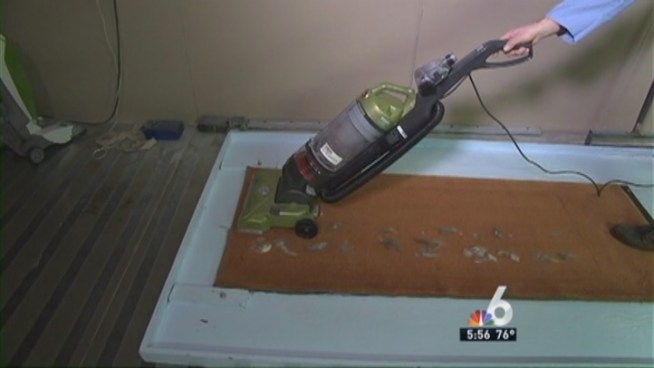 Consumer Reports' latest tests show that some vacuums do a great job picking up pet hair, while others let the fur fly.