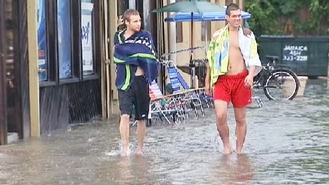 On Long Island, Atlantic Beach residents didn't have to go to the beach to find water -- many streets in the shore community looked like rivers. Greg Cergol has more.