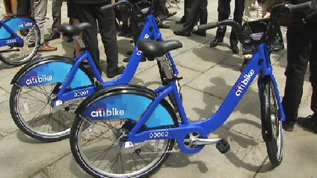 New York City says it's launching a bike-sharing program in July. By next year, it plans to have 10,000 bikes at 600 docking stations around the city. Melissa Russo reports.