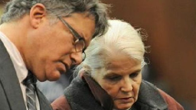 A longtime worker for the Archdiocese of New York has been accused of using accounting tricks to steal about $1 million from the church. Pei-Sze Cheng reports.
