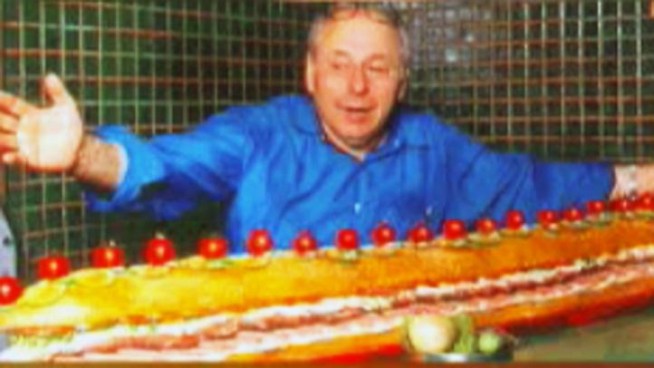 It's a cold case 15 years in the making. A popular deli owner was murdered -- his killer never found. As his family and friends come together to celebrate the opening of the newest 2nd Avenue Deli, they remember the man killed in cold blood.
