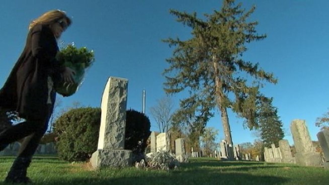 At a time when families are gathered around the table, we can't help but think about those who are no longer with us. And one Westchester woman found a unique way to help people reconnect with the loved they've lost. Andrew Siff reports.