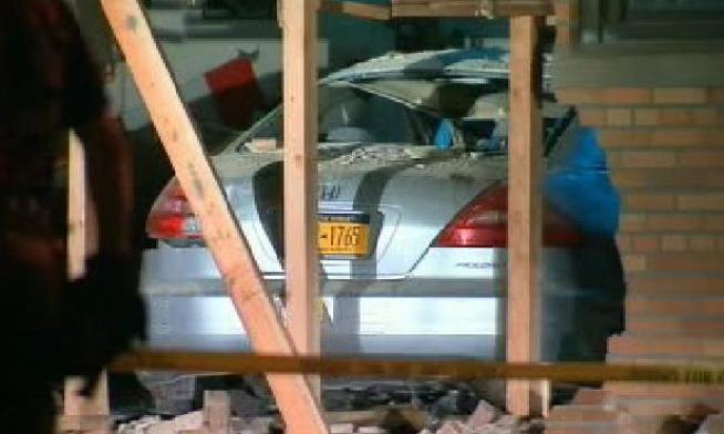 A 49-year-old man died after he lost control of his car and crashed into a two-story building in the Bronx early Thursday, police say. Katherine Creag reports.