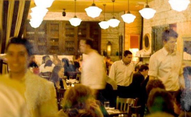 Mais Oui! Almond's Summer Friday Burger Deal