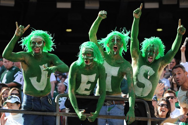 "Mr. Jet" Pays Record $400K for Best Seats at New Meadowlands