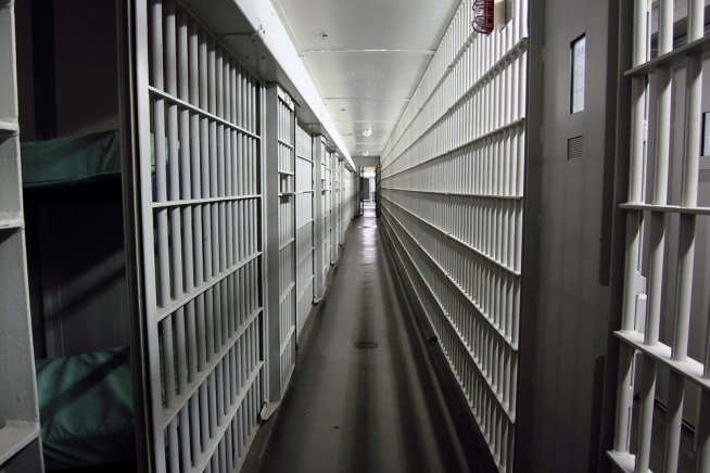 The LA County Board of Supervisors agreed to hire an independent consultant to analyze the need for new county jails, putting a nearly $1 billion proposal to replace the aging Men's Central Jail on hold for at least another 60 days. Sheriff Lee Baca envisions gutting the cells and adding classrooms in the remodel of the decade-old jail. Patrick Healy reports from Downtown LA for the NBC4 News at 5 p.m. on March 19, 2013.