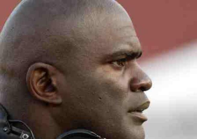 L.T. Calls Burress Selfish, and He's an Authority on the Topic