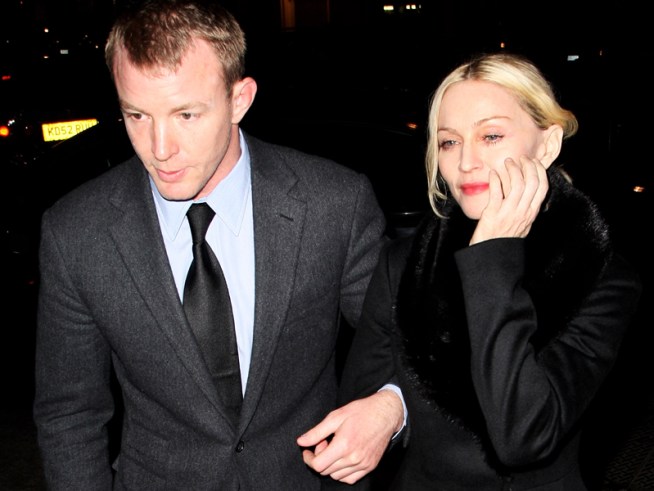 Material Girl Reaches Divorce Settlement 