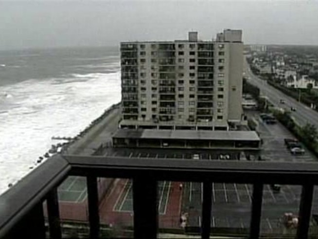Loop of Jersey storm footage from Nov. 12