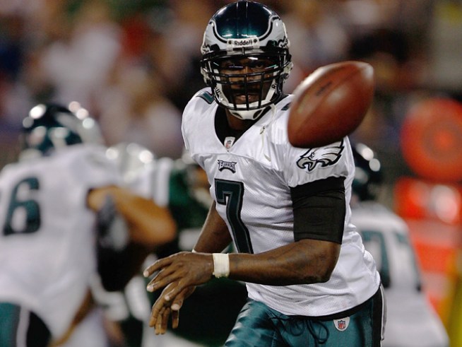 Michael Vick Plays for First Time in 33 Months