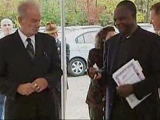Florida Pastor Terry Jones was given a free car for NOT making good on his threat to burn a Koran on September 11 -- then he gave it to a women's charity.