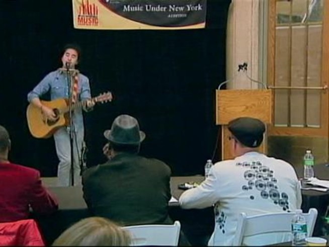Hopeful subway musicians get a chance to audition for a big gig.
