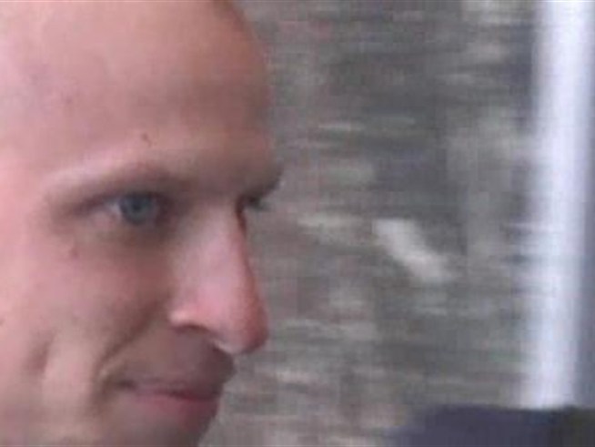 It was a Youtube sensation: a video of a cop apparently shoving a cyclist to the street. The trial is now underway. <a title=