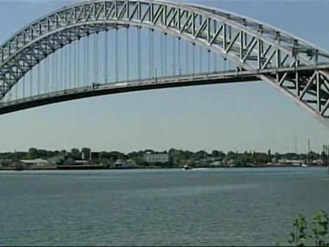 Gov. Christie hailed the Port Authority's spending commitment. <a title=