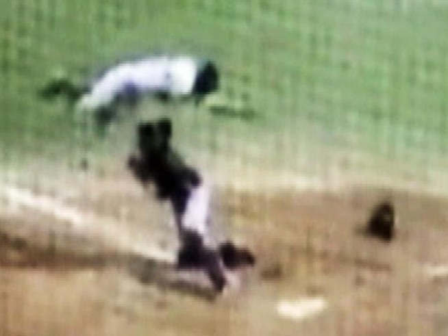 Watch amazing video of a Fordham ball player leaping for a score.