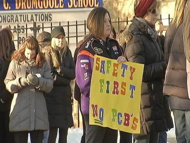 Some parents say they'll be keeping their kids home from PS 36 on <a title=