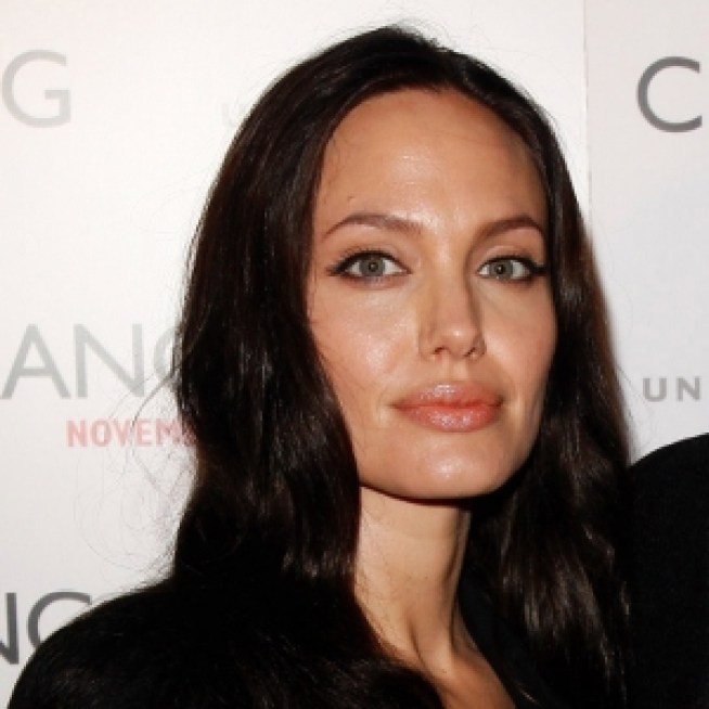 Angelina Jolie Tears Up Talking About Her Mother