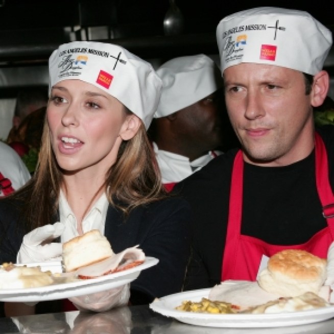 Stars Give Back On Thanksgiving