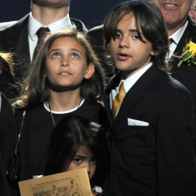 Guardianship Hearing For Michael Jackson's Children Postponed