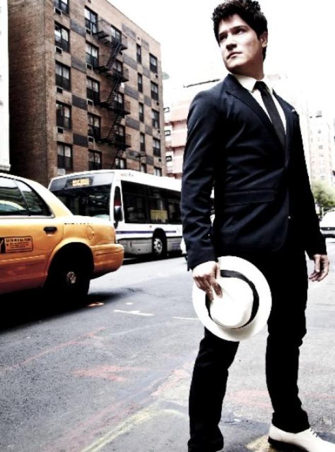 Frankie Negron Plays Joe's Pub