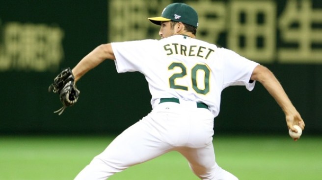 Mets Hoping To Replace One Closer With Two
