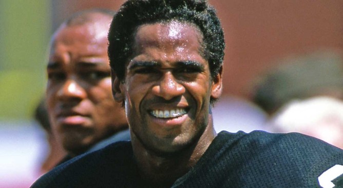 How an NFL Hero Took on Cancer