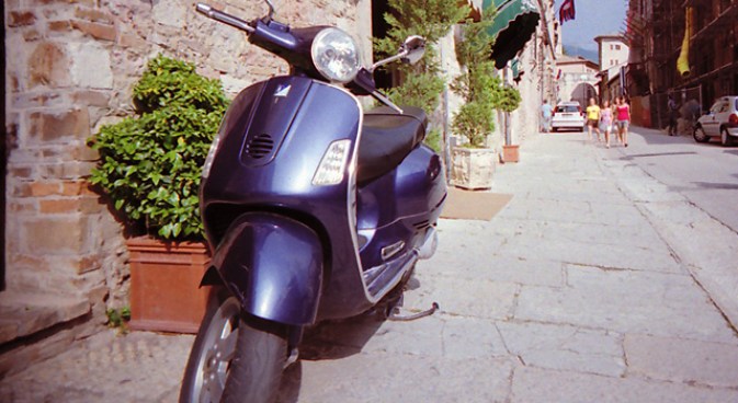 Want This: ScootNY Converts NYC to 2 Wheels