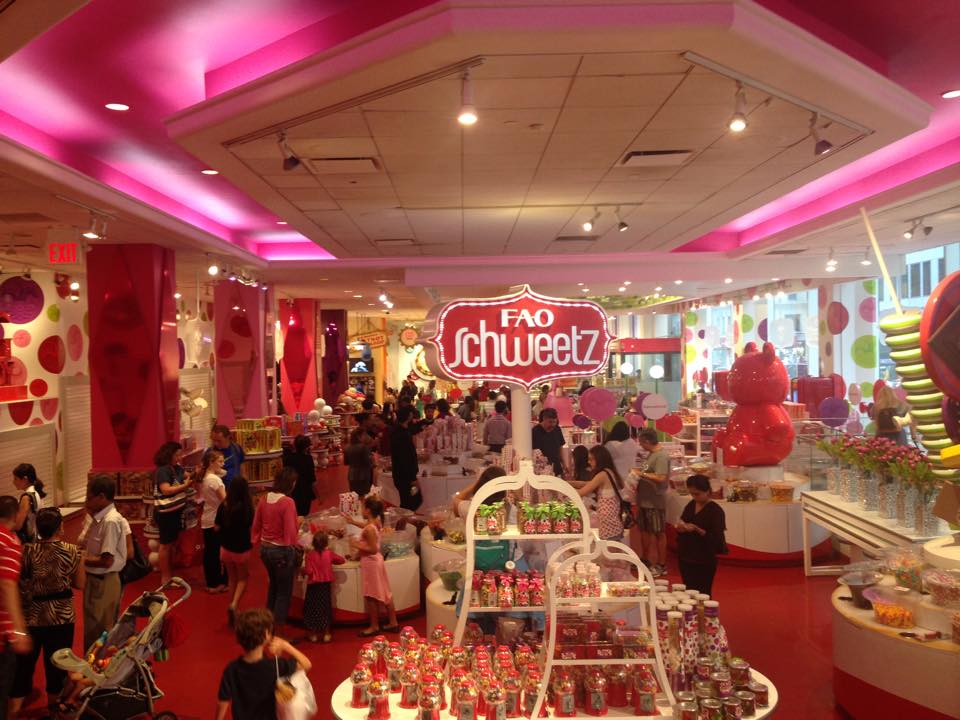 FAO Schwarz, iconic toy store, opening anew in Manhattan - CBS News