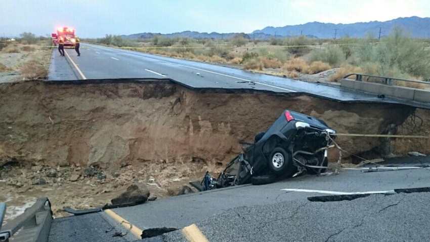 150718-10-freeway-bridge-collapse-truck