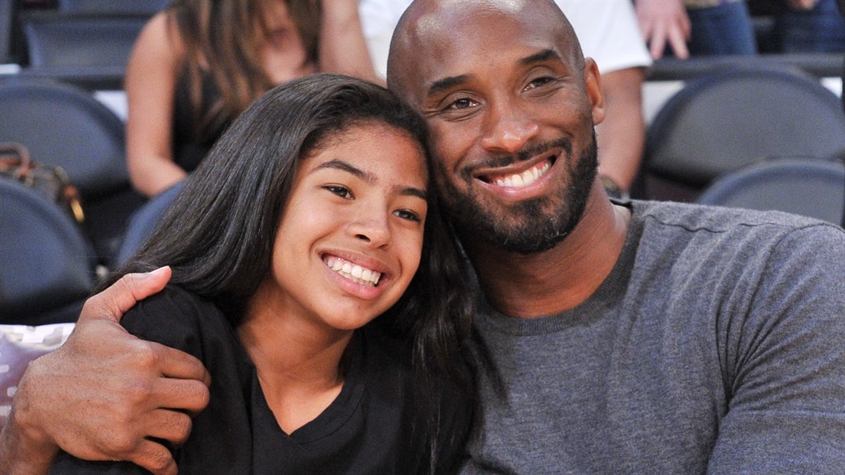This Courtside Moment Between Kobe Bryant And Daughter Gianna Shows