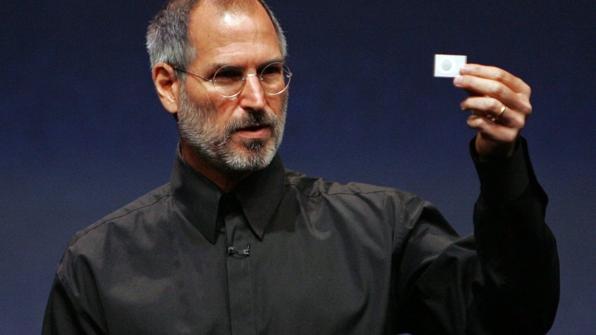71862489JS018_Apple_Unveils