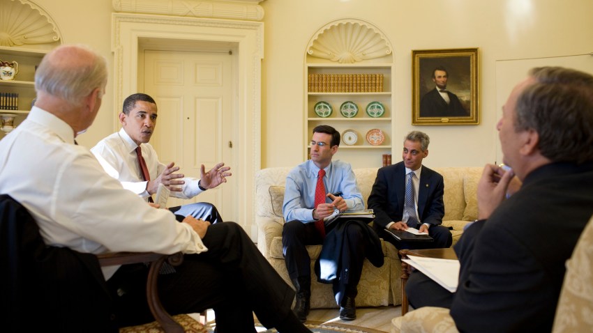 012809 obama oval office