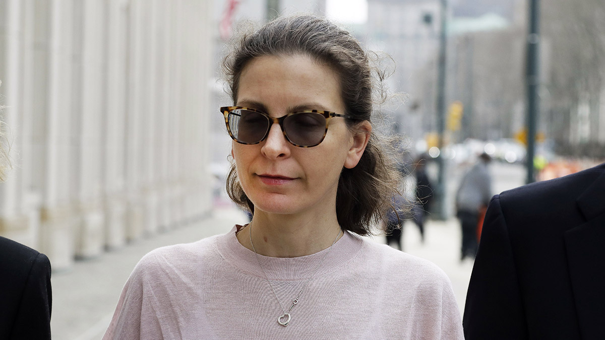 Seagram S Heiress Clare Bronfman Faces Nyc Sentencing In Branded Sex