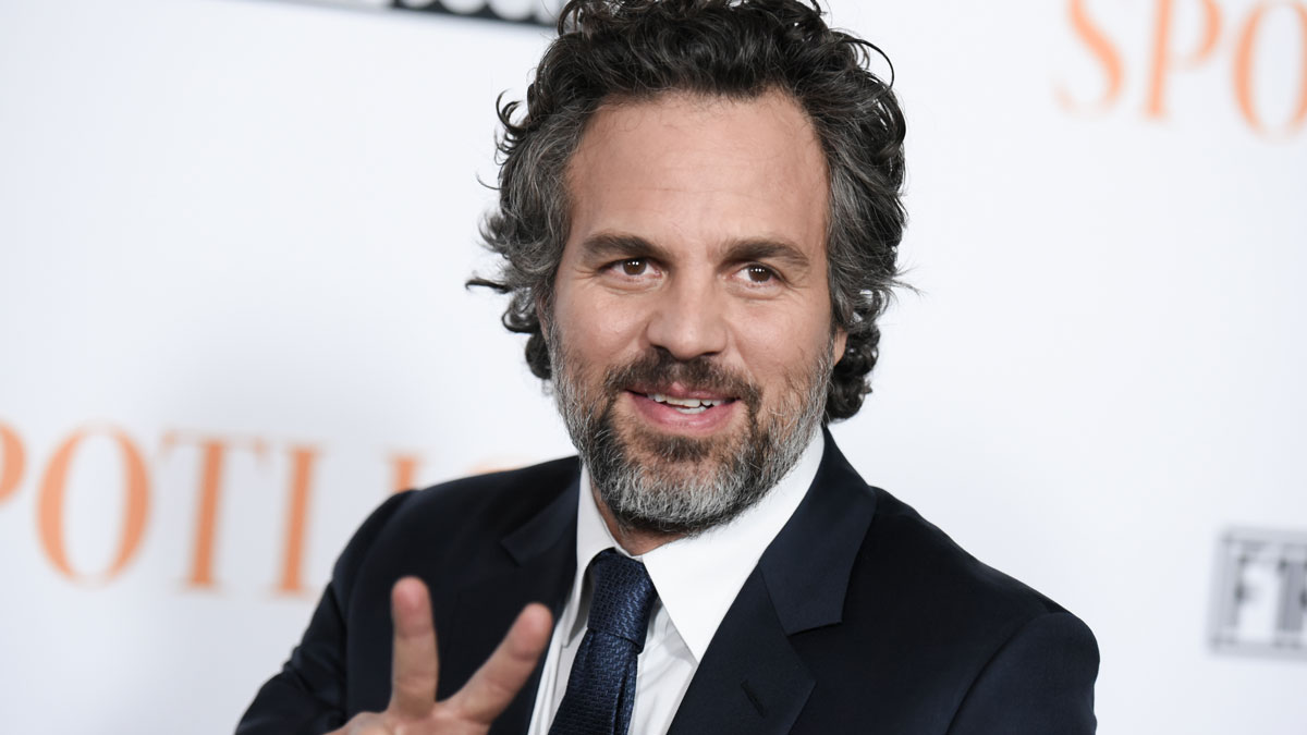 actor mark ruffalo joins march against white supremacy nbc new york actor mark ruffalo joins march against white supremacy nbc new york