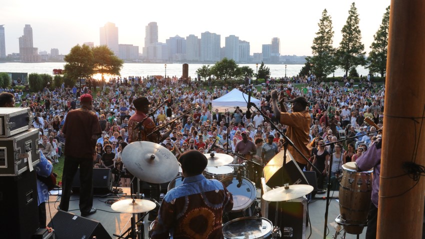 Battery City Park - Orchestra Baobob