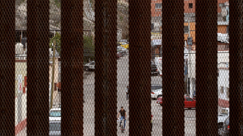 US Mexico Border Arizona Daily Life