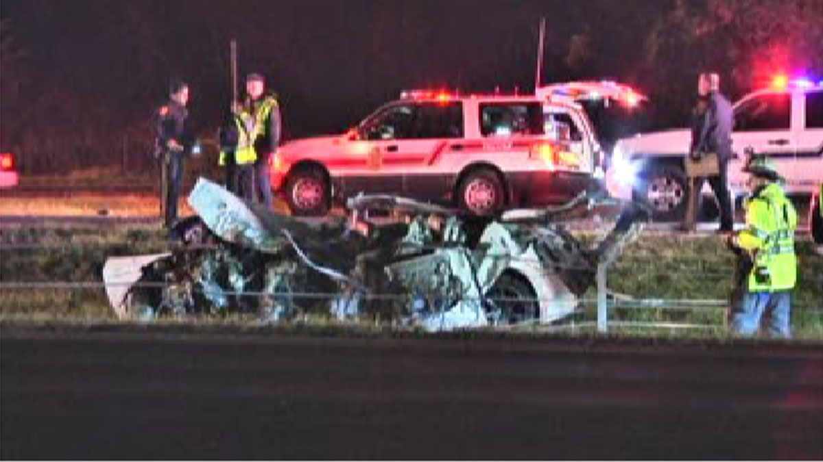 2 Dead, 1 Critically Injured After Wrong-Way Highway Crash In Long ...