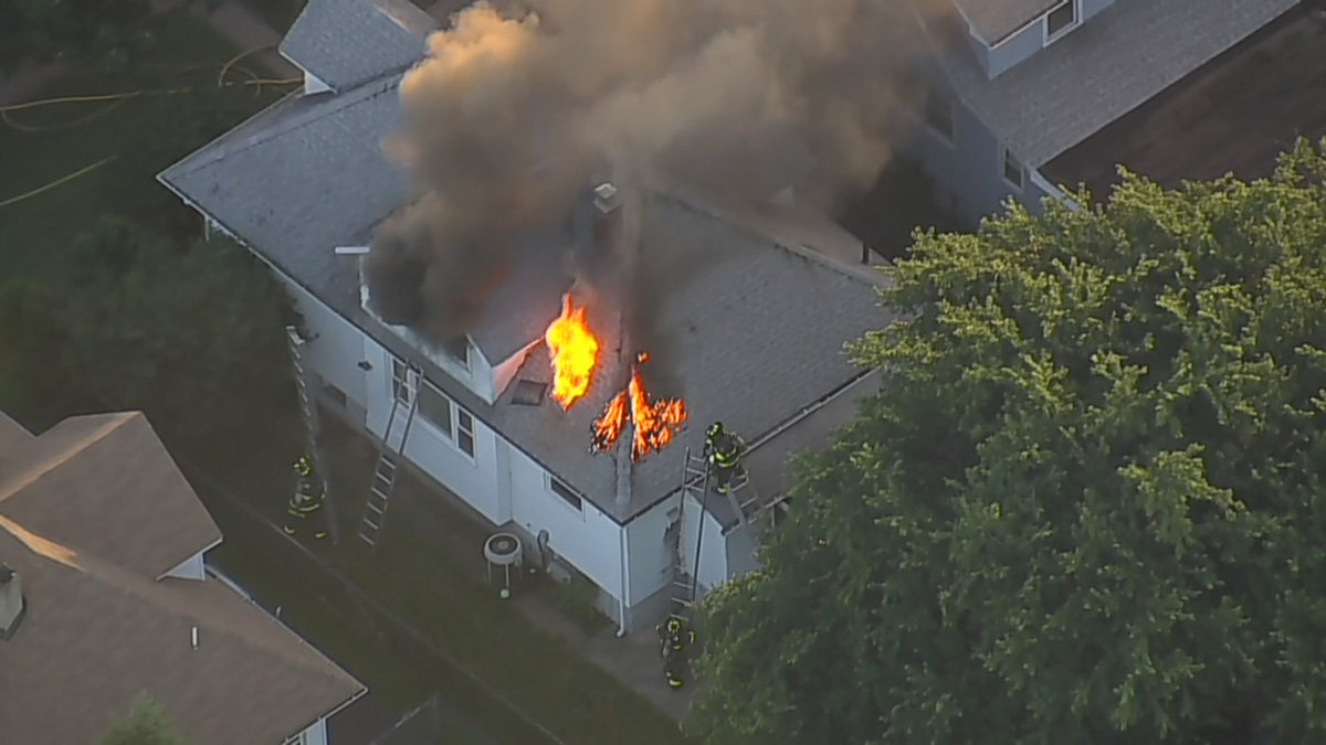 Https Www Nbcnewyork Com On Air As Seen On Raging Fire Burns Through Greenwich Village Building New York 191295 Https Media Nbcnewyork Com 2019 09 Nbc 3x 7 1 Png Fit 1024 2c576 Raging Fire Burns Through Greenwich Village Building