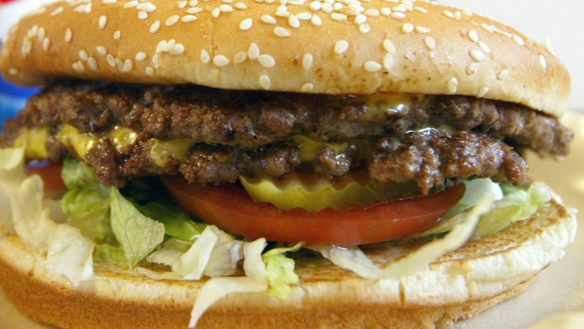 Celebrate National Cheeseburger Day with 13 bunderful deals - Vimarsana News
