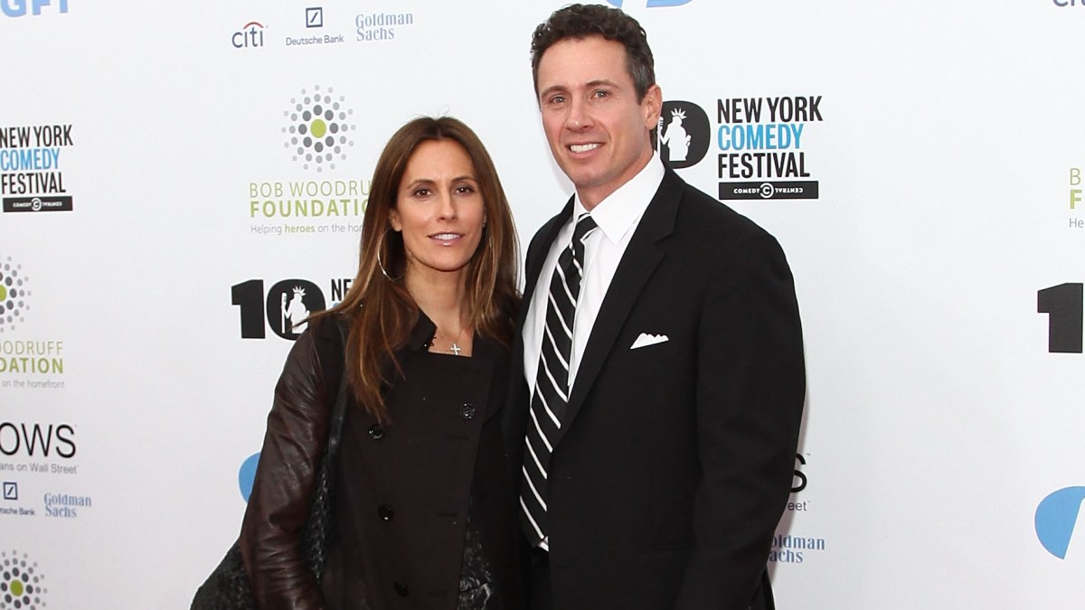 Chris Cuomo Announces His Wife Tested Positive for ...