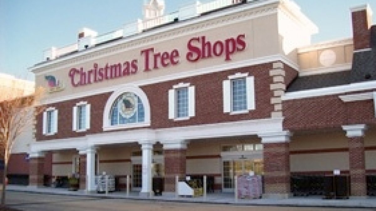 Christmas Tree Shops are officially closing Aug. 12. Here's what to know – NBC New York - Vimarsana News