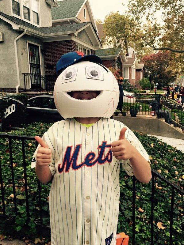 The Mets broadcasters loved this young fan's homemade papier mache Mr. Met  costume