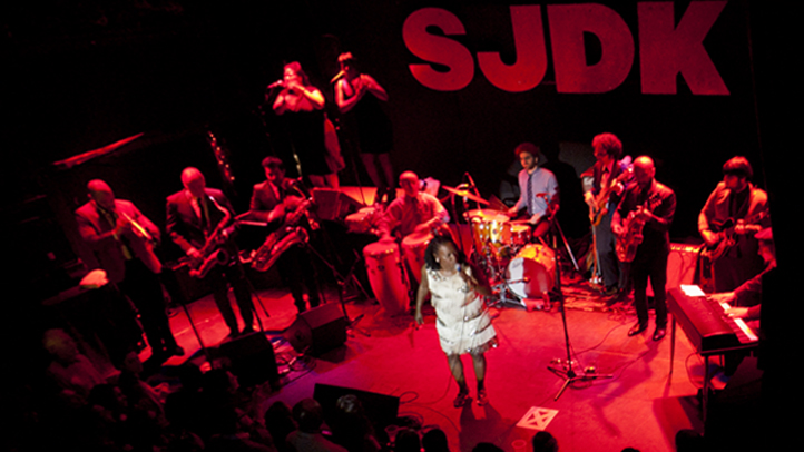 Eisinger_12152011_SharonJones