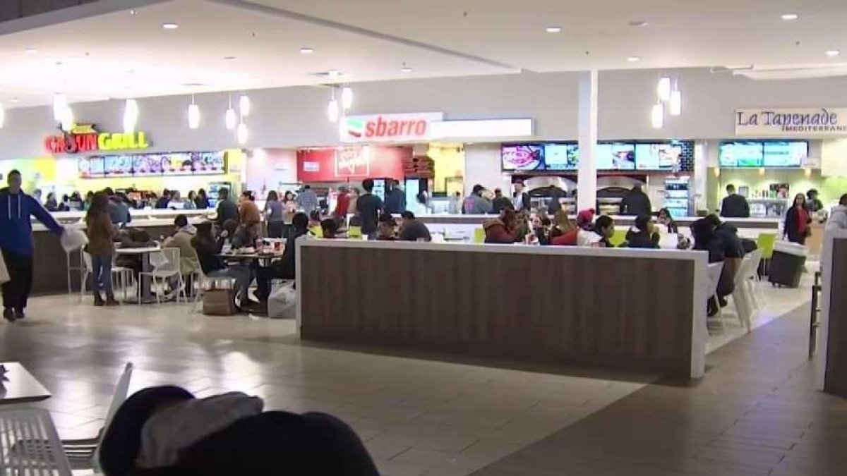 Large Fight In Nj Mall Prompts Temporary Lockdown Officials Nbc New York